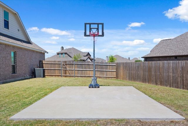 518 Rye Circle, Waco, TX 76657