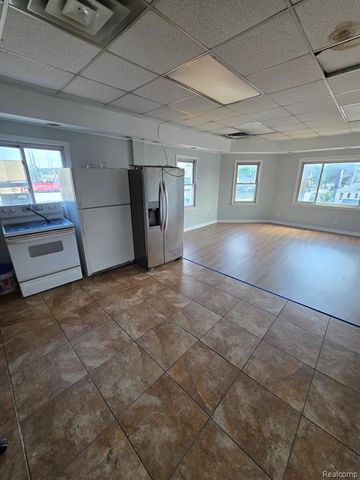 24304 W Warren Street, Dearborn Heights, MI 48127