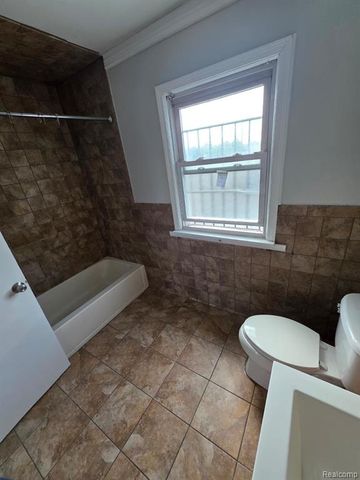 24304 W Warren Street, Dearborn Heights, MI 48127