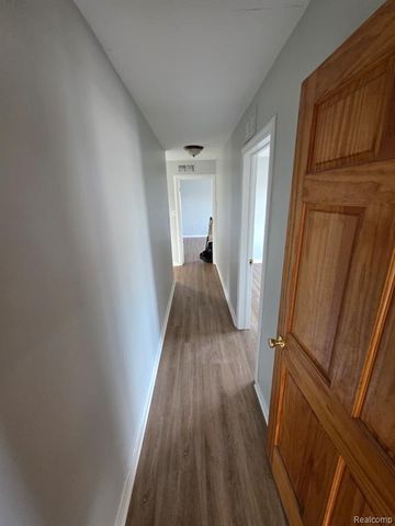 24304 W Warren Street, Dearborn Heights, MI 48127