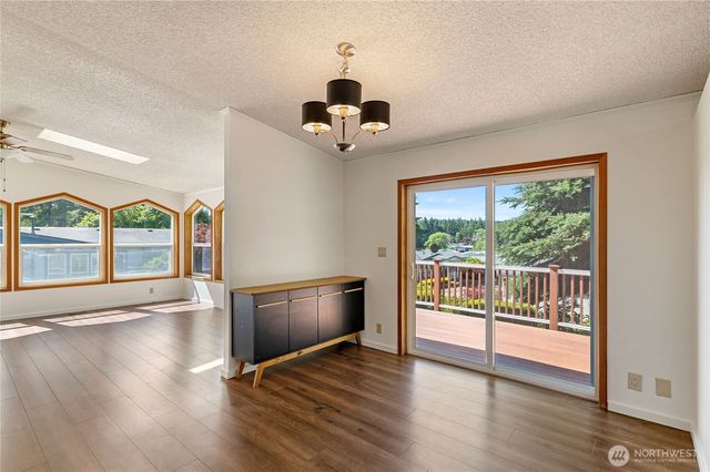 9466 Silver Creek Lane NW, Bremerton, WA 98311