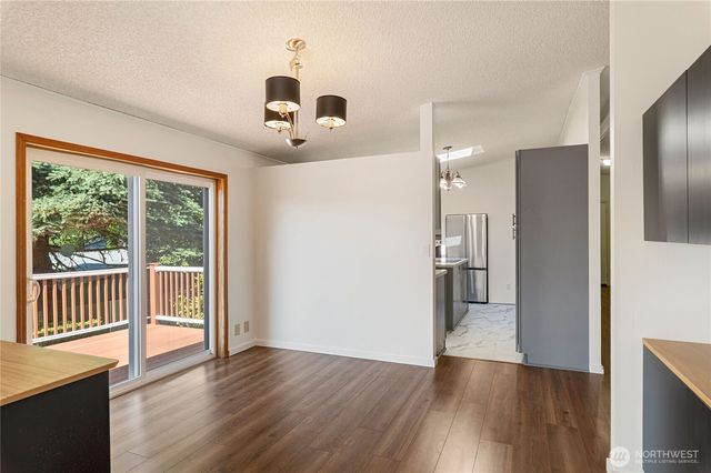 9466 Silver Creek Lane NW, Bremerton, WA 98311