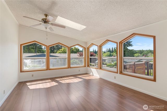 9466 Silver Creek Lane NW, Bremerton, WA 98311