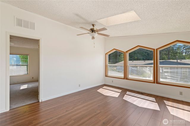 9466 Silver Creek Lane NW, Bremerton, WA 98311