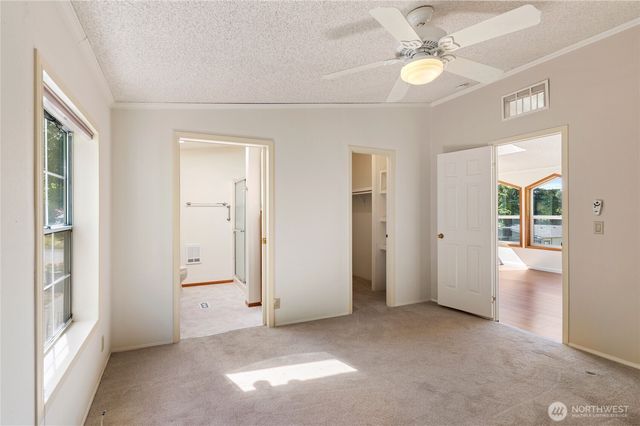 9466 Silver Creek Lane NW, Bremerton, WA 98311