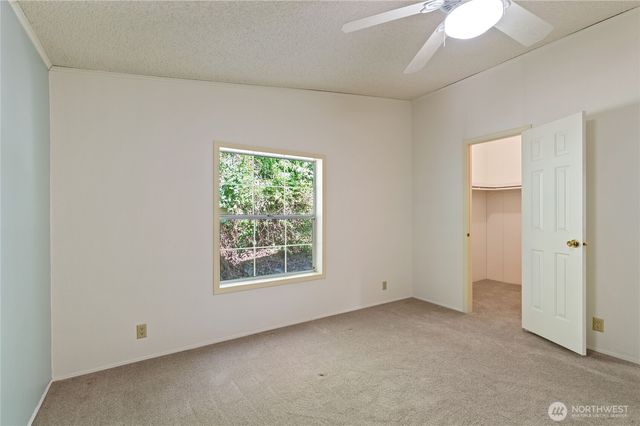 9466 Silver Creek Lane NW, Bremerton, WA 98311
