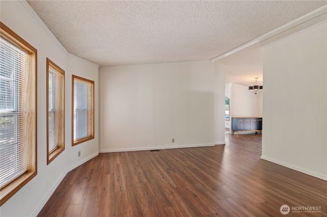 9466 Silver Creek Lane NW, Bremerton, WA 98311