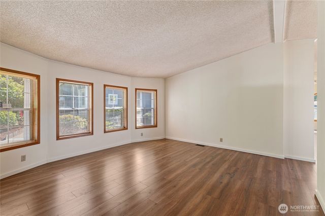 9466 Silver Creek Lane NW, Bremerton, WA 98311