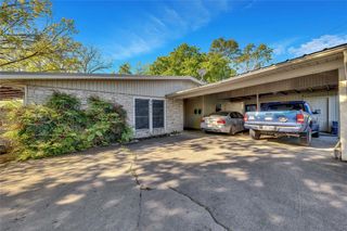 3411 Dolphin DR A, Austin, TX 78704