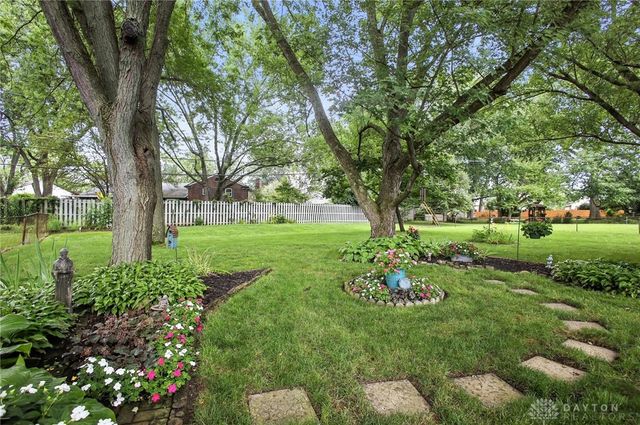 3797 Willow Creek Drive, Dayton, OH 45415