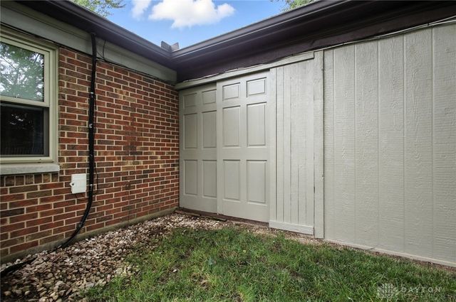 3797 Willow Creek Drive, Dayton, OH 45415