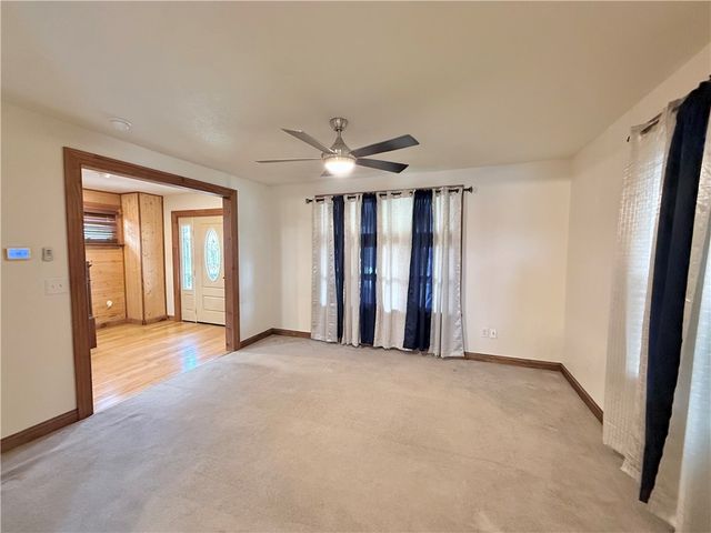 24 W Chartes St, New Castle, PA 16102