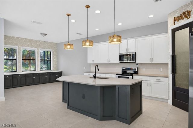 12749 Astor PL, Fort Myers, FL 33913