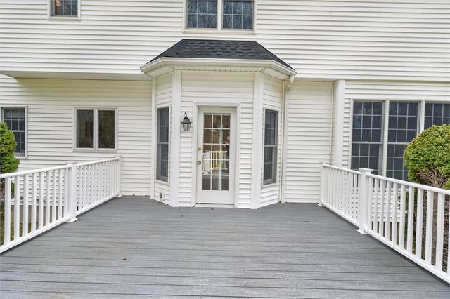 574 Dunnbridge Drive, Webster, NY 14580