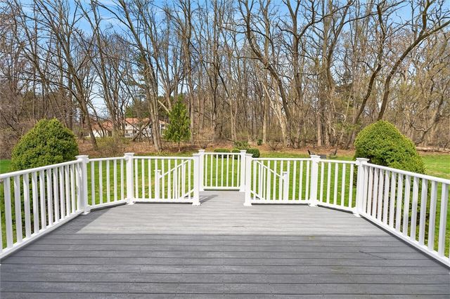 574 Dunnbridge Drive, Webster, NY 14580