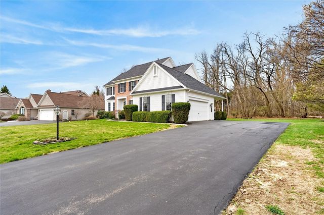 574 Dunnbridge Drive, Webster, NY 14580