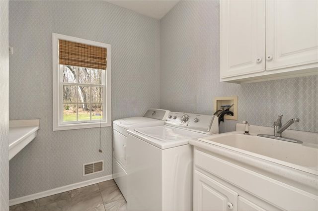 574 Dunnbridge Drive, Webster, NY 14580