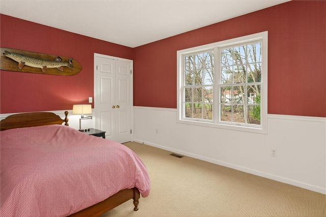 574 Dunnbridge Drive, Webster, NY 14580