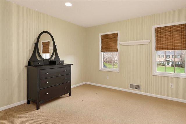 574 Dunnbridge Drive, Webster, NY 14580