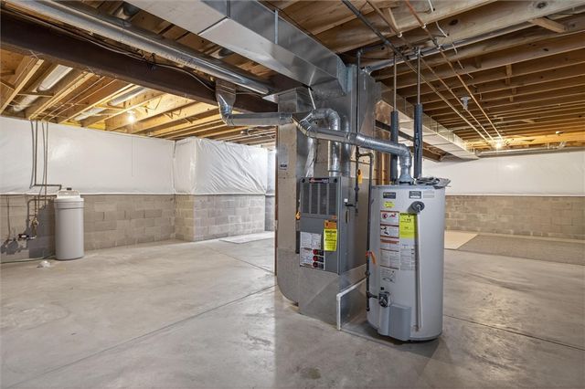 574 Dunnbridge Drive, Webster, NY 14580