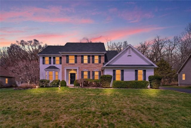 574 Dunnbridge Drive, Webster, NY 14580