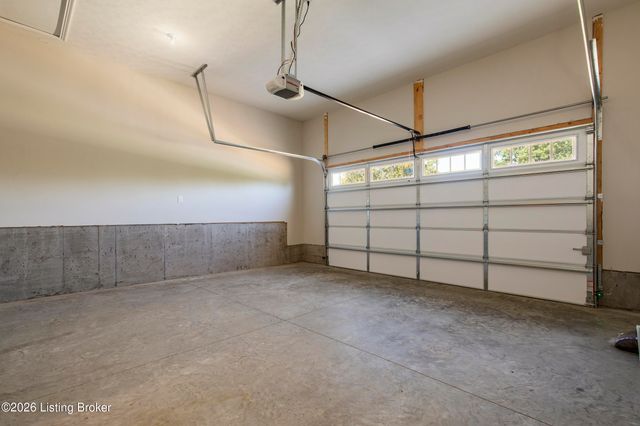 3603 Aspen Creek Ct, La Grange, KY 40031