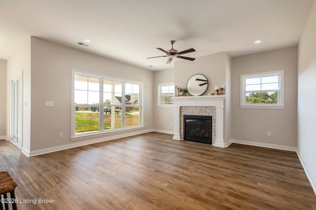 3603 Aspen Creek Ct, La Grange, KY 40031