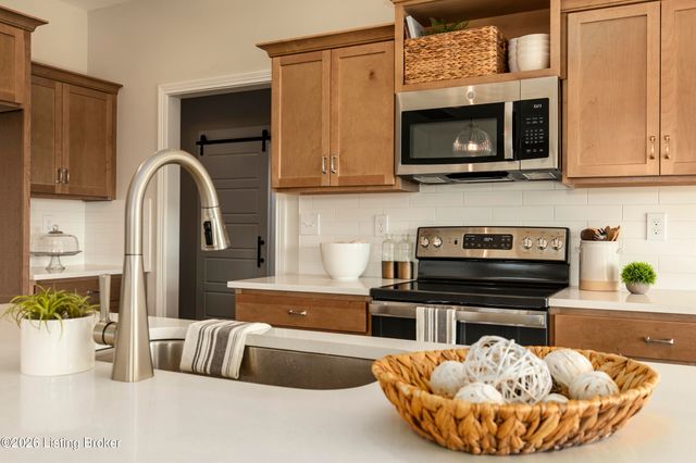 3603 Aspen Creek Ct, La Grange, KY 40031