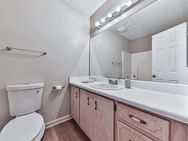 921 White Stag Lane, Canton, GA 30115