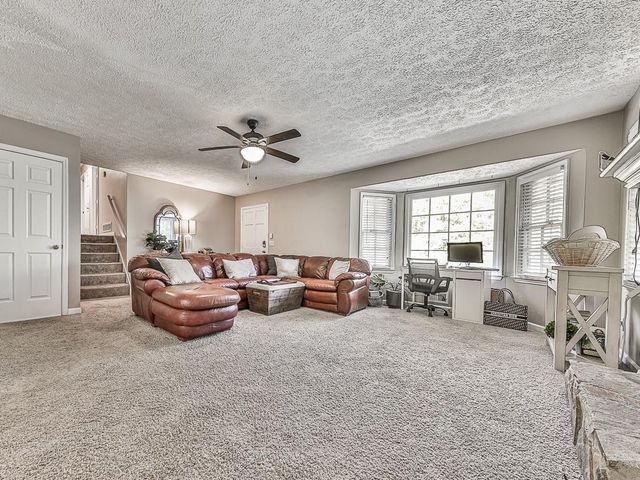 921 White Stag Lane, Canton, GA 30115