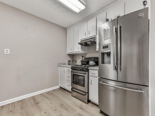 921 White Stag Lane, Canton, GA 30115