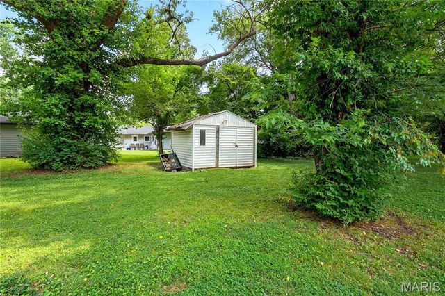351 N 66th Street, Belleville, IL 62223
