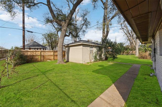 5314 Verdome Lane, Houston, TX 77092