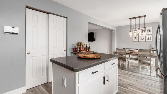 156 Glen Crossing Drive, Etna, OH 43062