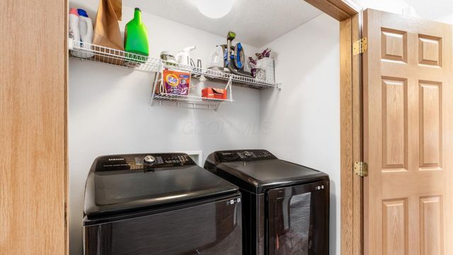 156 Glen Crossing Drive, Etna, OH 43062