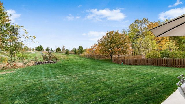 156 Glen Crossing Drive, Etna, OH 43062