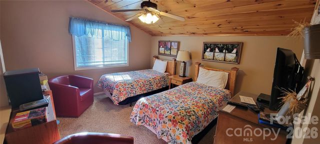 445 Allison Drive, Maggie Valley, NC 28751