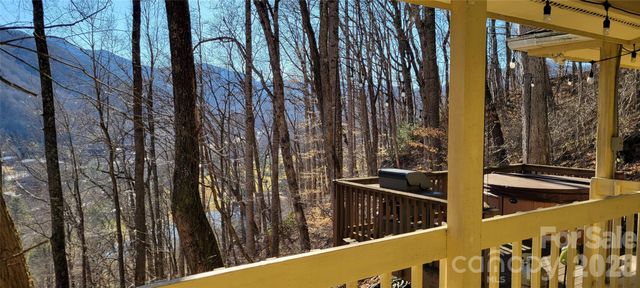 445 Allison Drive, Maggie Valley, NC 28751