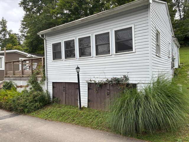 32 Boone Lake Circle, Walton, KY 41094