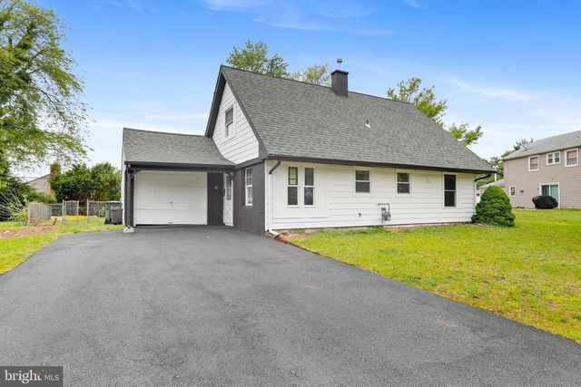 37 BLACKWELL LN, Willingboro, NJ 08046