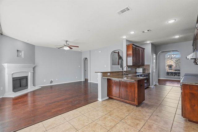 13229 Larks View Point, Fort Worth, TX 76244
