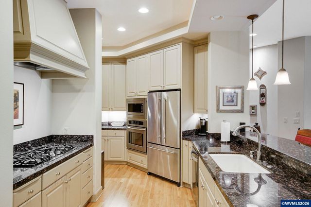 3398 Championship Dr S, Salem, OR 97302