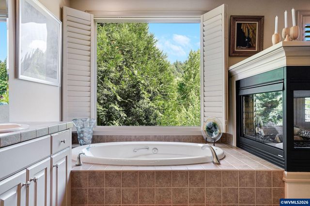 3398 Championship Dr S, Salem, OR 97302