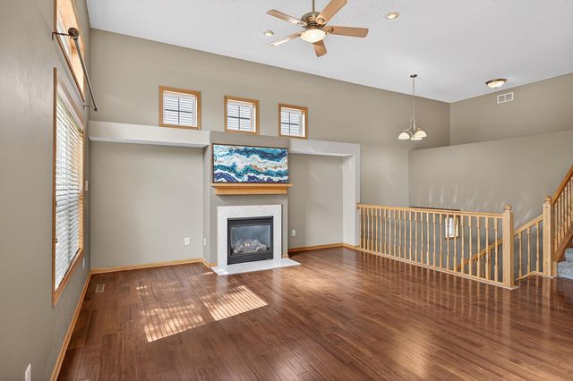 1758 Philipp Drive, Shakopee, MN 55379