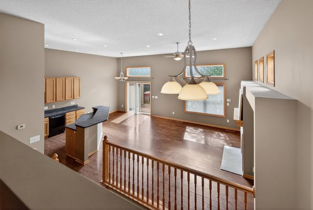 1758 Philipp Drive, Shakopee, MN 55379