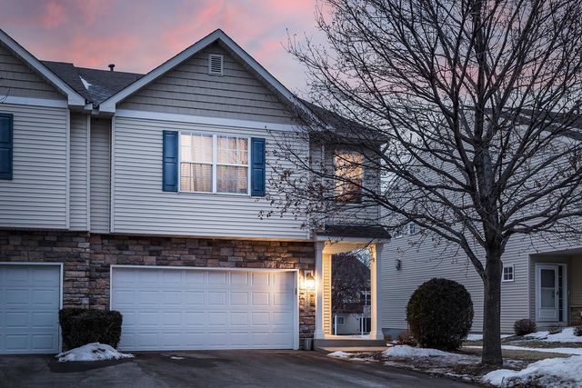 1758 Philipp Drive, Shakopee, MN 55379