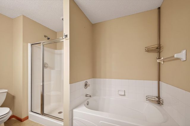 1758 Philipp Drive, Shakopee, MN 55379