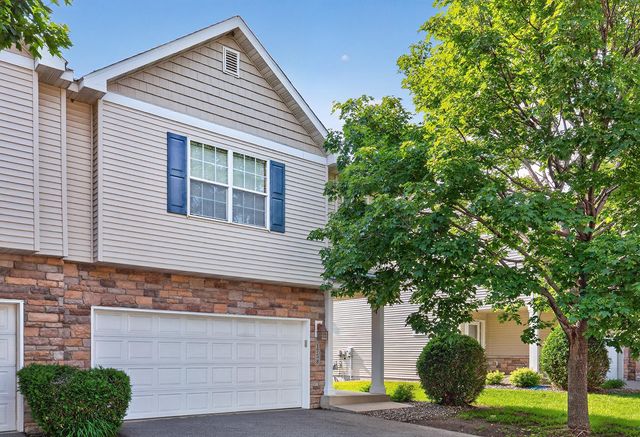 1758 Philipp Drive, Shakopee, MN 55379