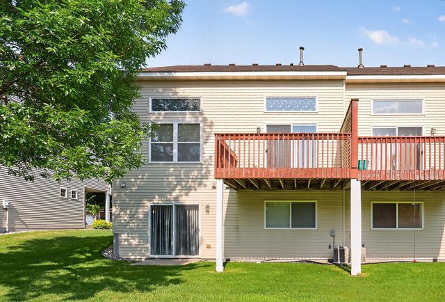 1758 Philipp Drive, Shakopee, MN 55379