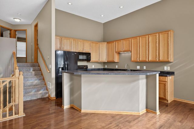 1758 Philipp Drive, Shakopee, MN 55379